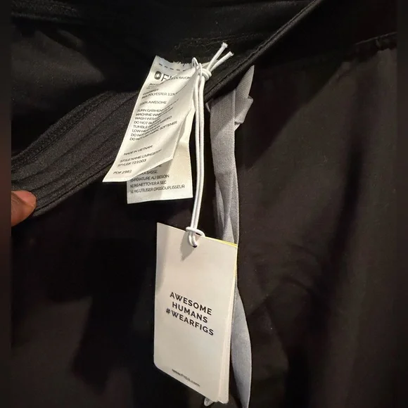 FIGS Black Drawstring Scrub Pants Size M - Picture 3 of 8